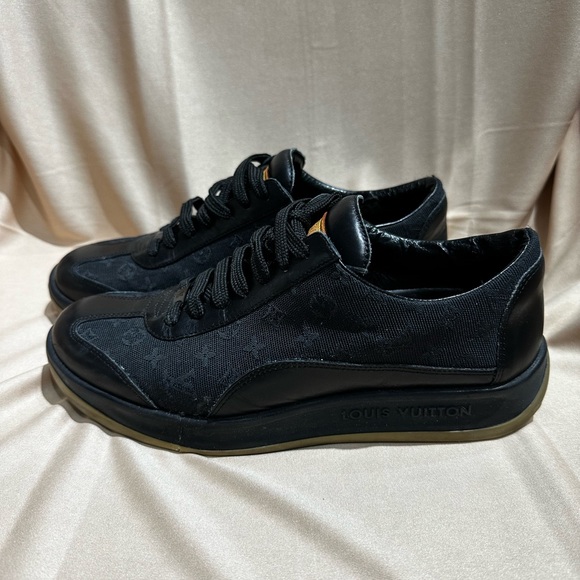 Louis Vuitton Canvas & Leather Monogram Sneakers Size 38 - Picture 4 of 10